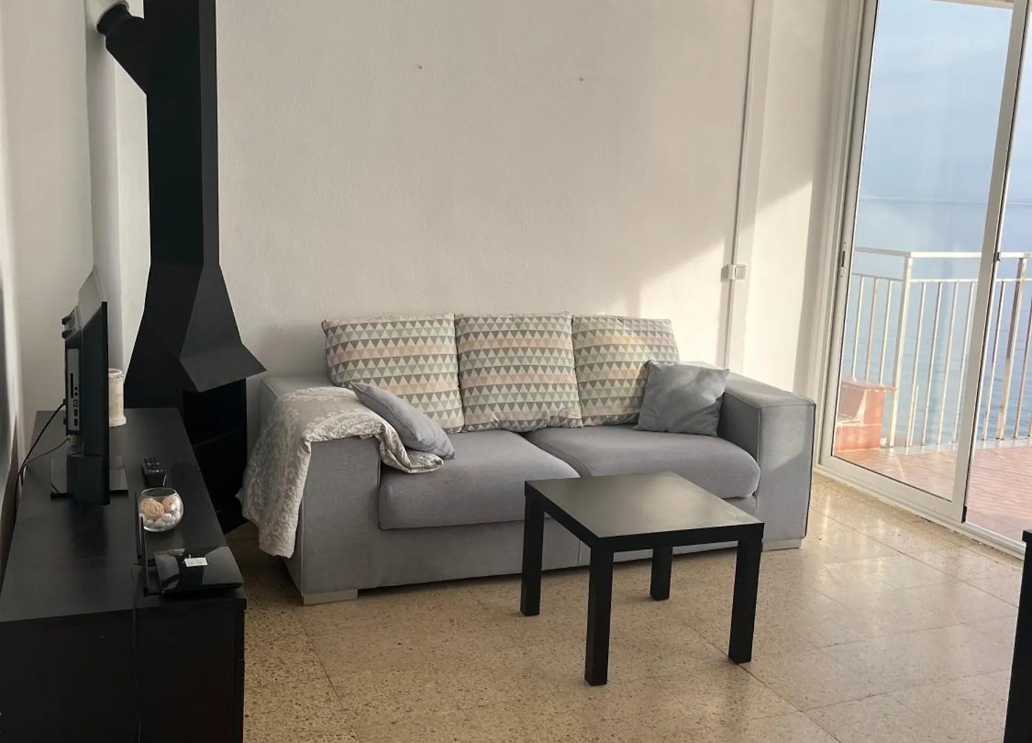 Beachfront 3-Bedroom Apartment Calafell Spain