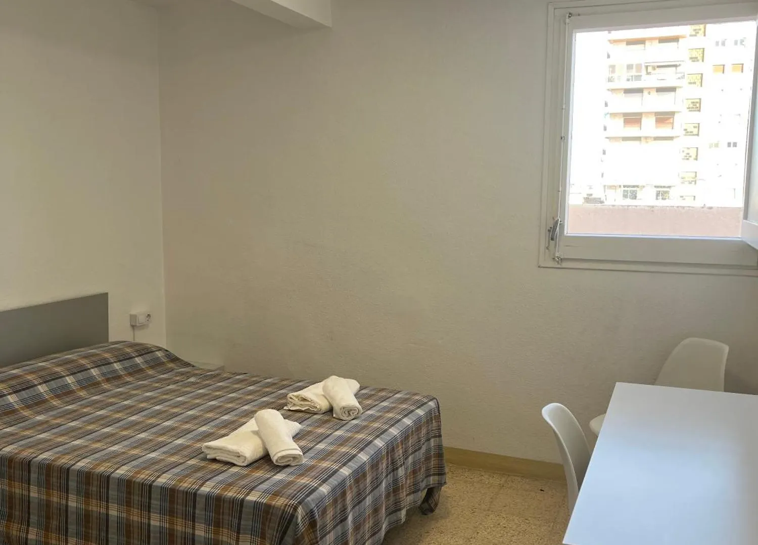 Beachfront 3-Bedroom Apartment Calafell